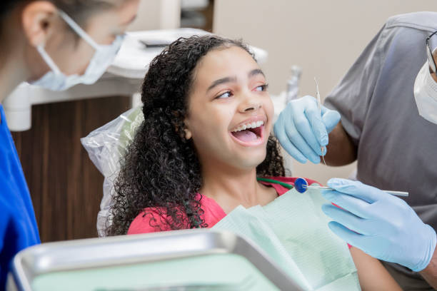 Best Chipped Tooth Repair Near Me  in King Arthur Park, MT